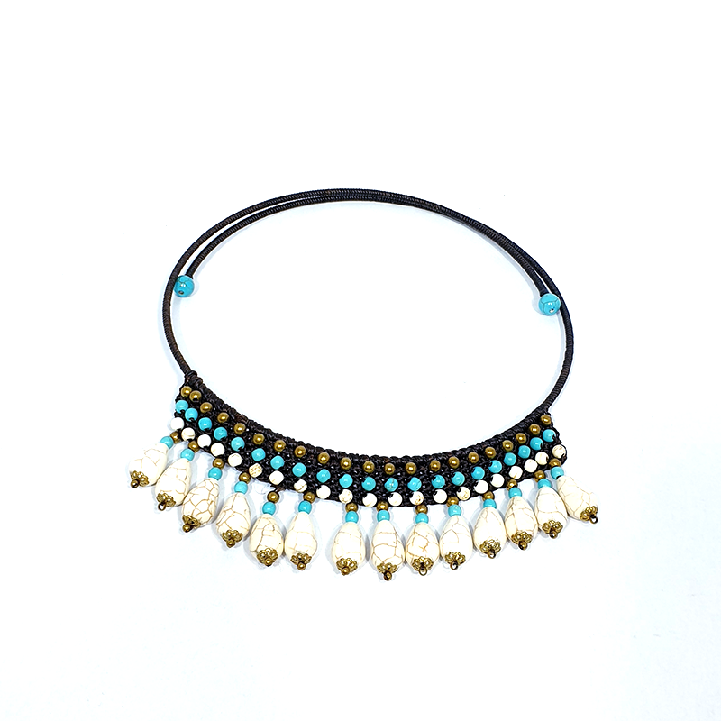 Colier Howlite India